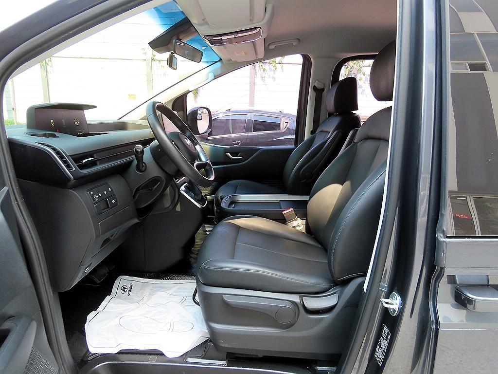 HYUNDAI Staria - Vista 5