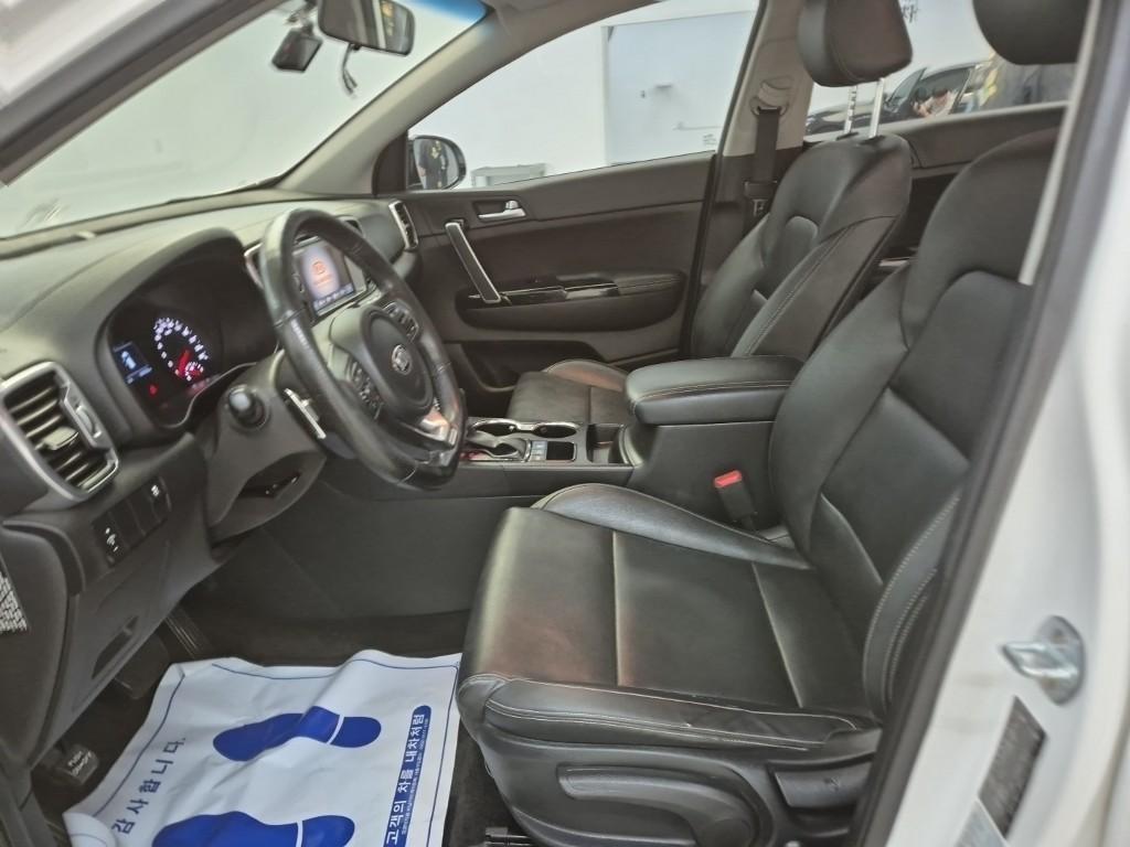 KIA Sportage - Vista 11