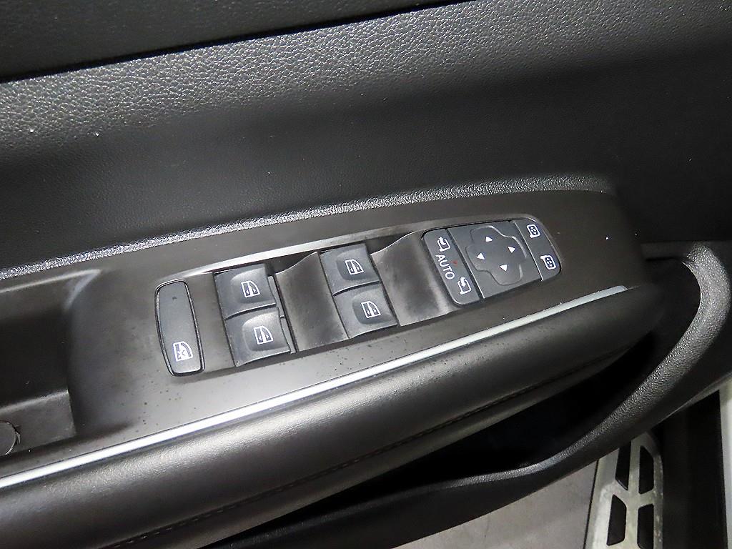 SAMSUNG QM6 2021 Blanco - Importación desde Corea - HF Imports Iquique - Foto 13