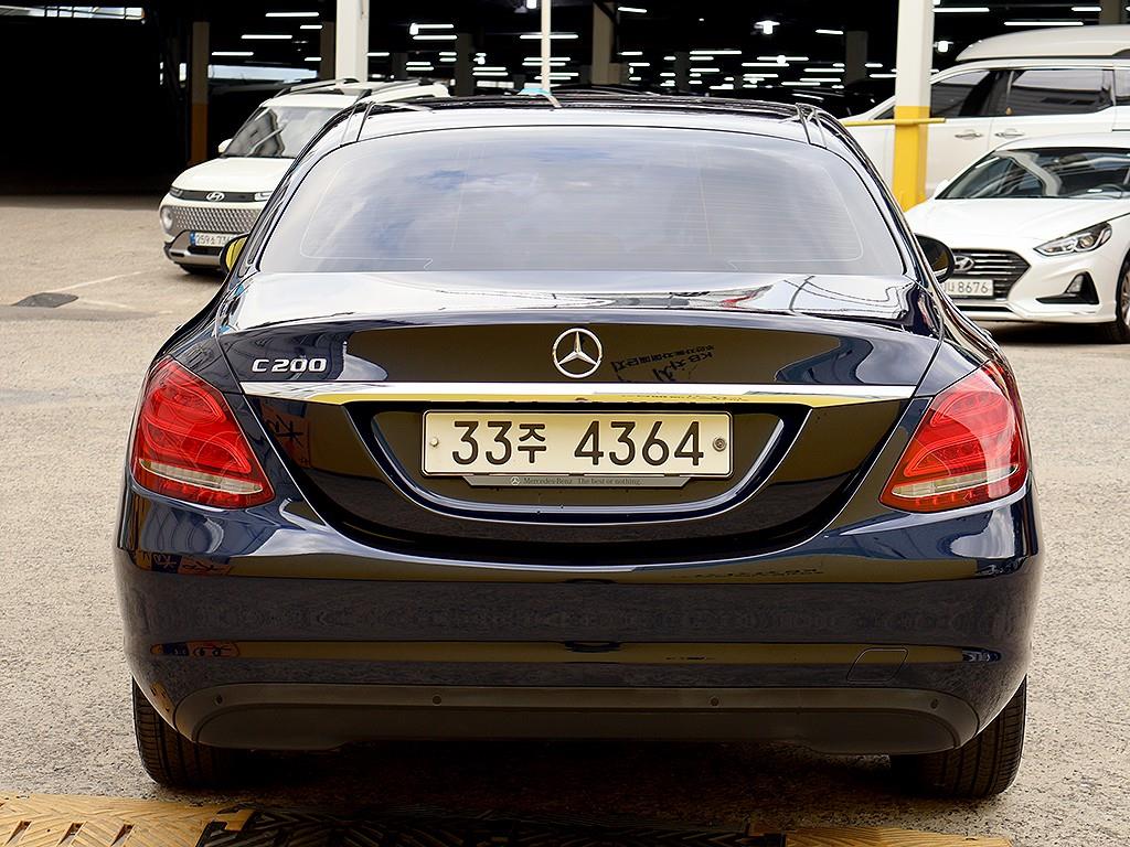 Mercedes Benz C Class - Vista 5