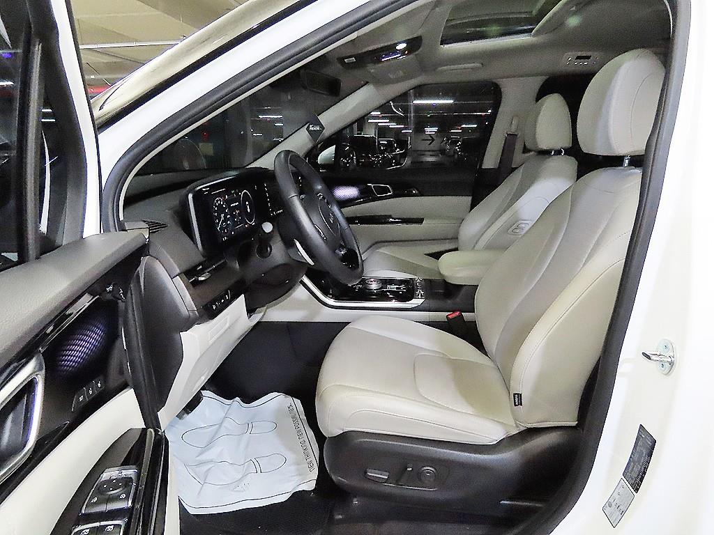 KIA Carnival - Vista 6