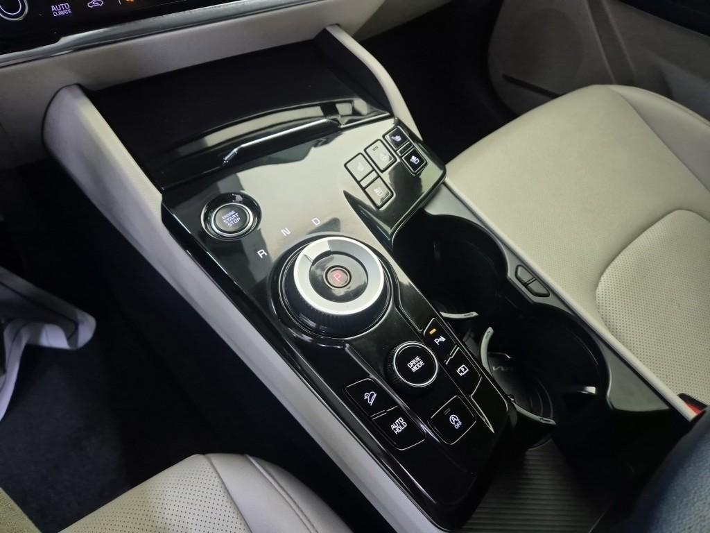 KIA Sportage - Vista 8