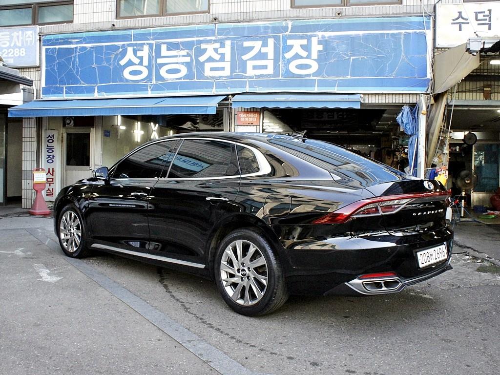 HYUNDAI Grandeur - Vista 7