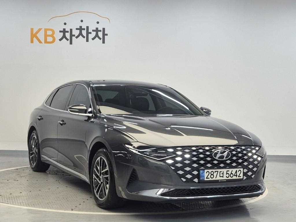 HYUNDAI Grandeur - Vista 4