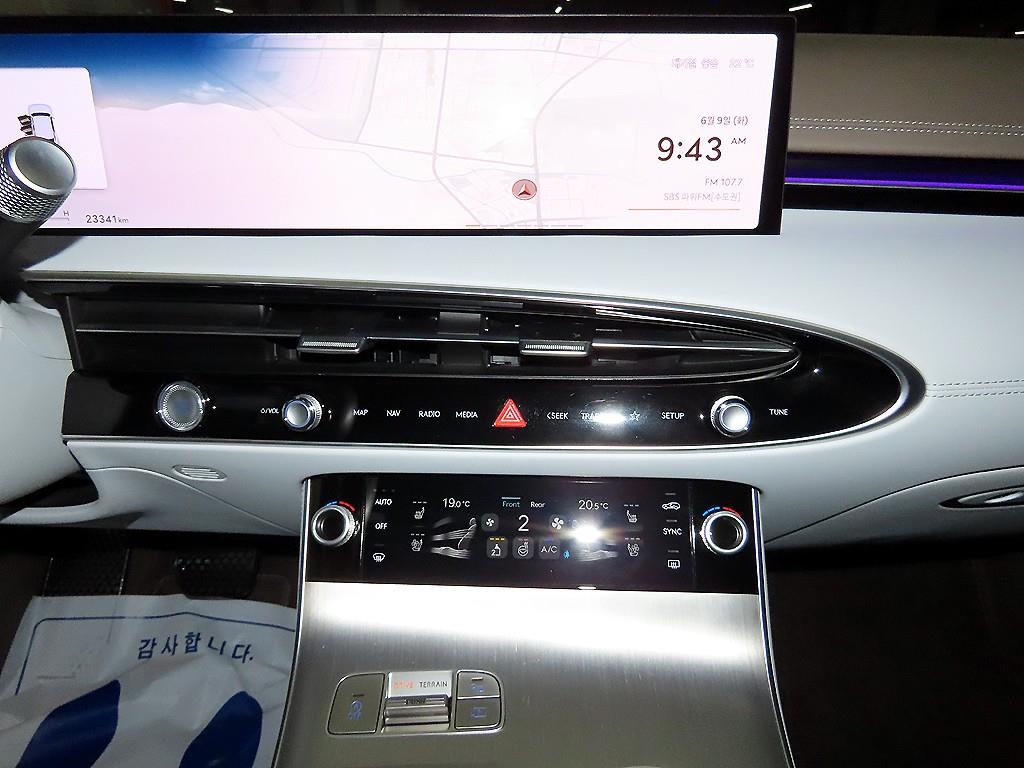 Genesis GV70 - Vista 11