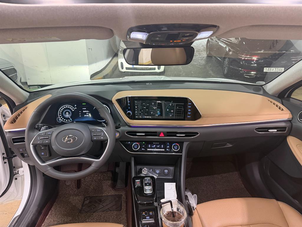 HYUNDAI Sonata - Vista 8