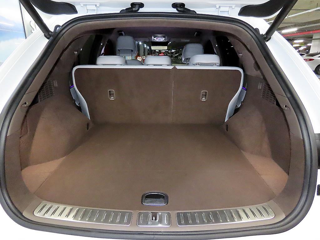 Genesis GV70 2025 Blanco - Importación desde Corea - HF Imports Iquique - Foto 16