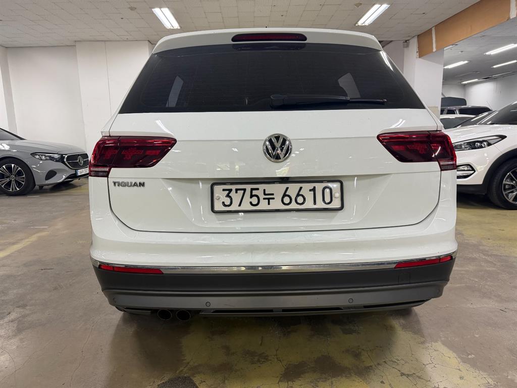 Volkswagen Tiguan - Vista 4