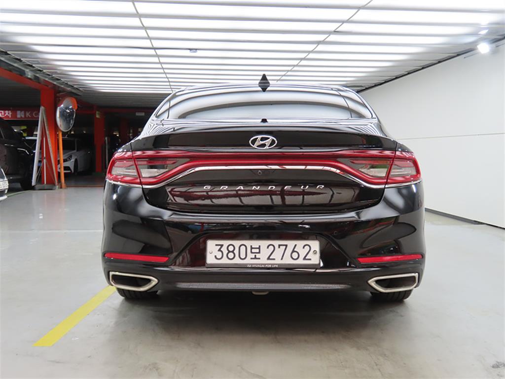 HYUNDAI Grandeur - Vista 3