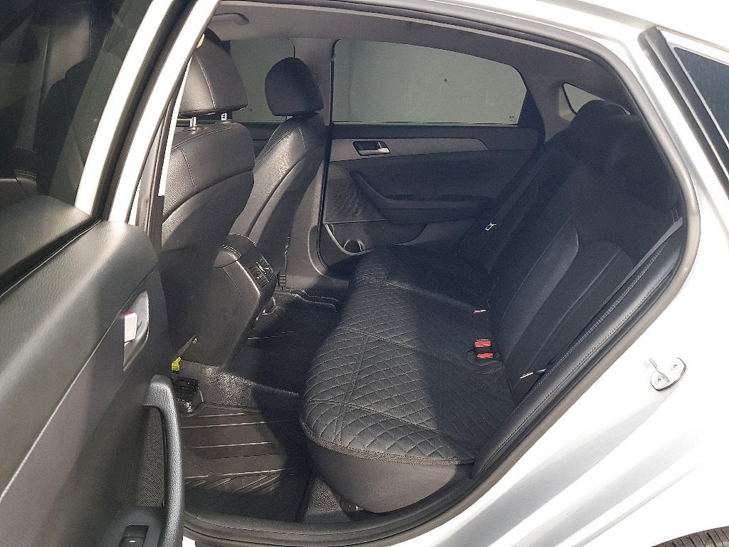 HYUNDAI Sonata - Vista 9