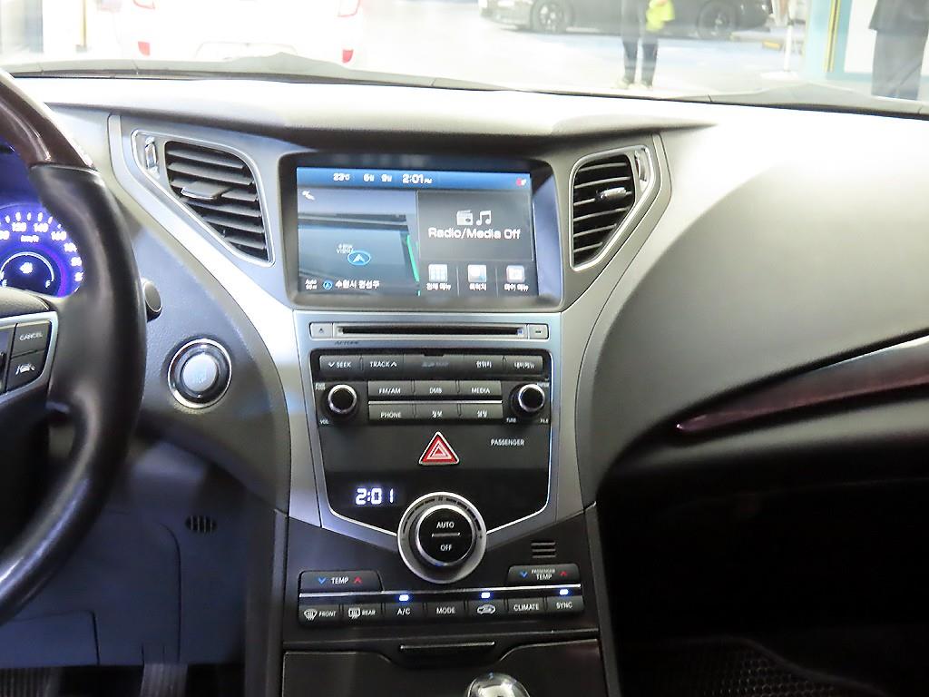 HYUNDAI Grandeur - Vista 11