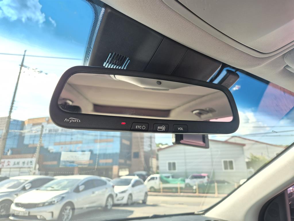 HYUNDAI Maxcruz - Vista 12