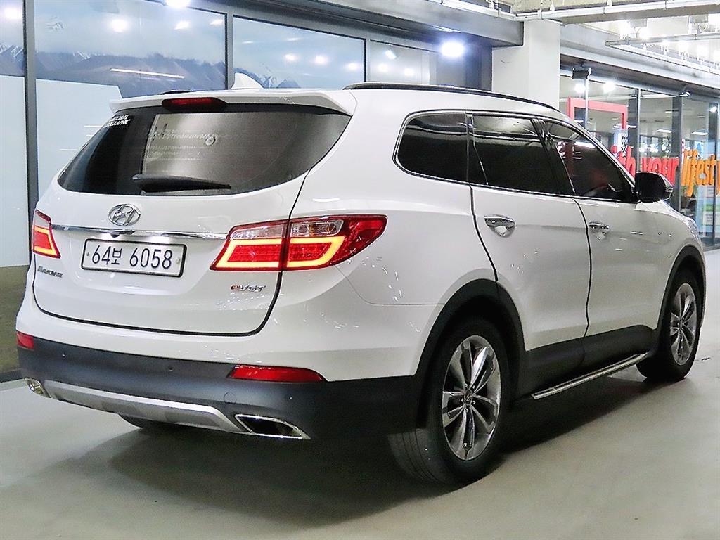 HYUNDAI Maxcruz - Vista 4