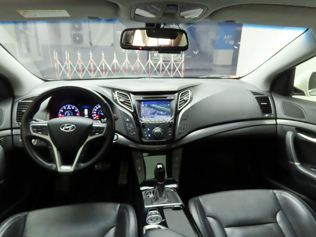 HYUNDAI i40 - Vista 6