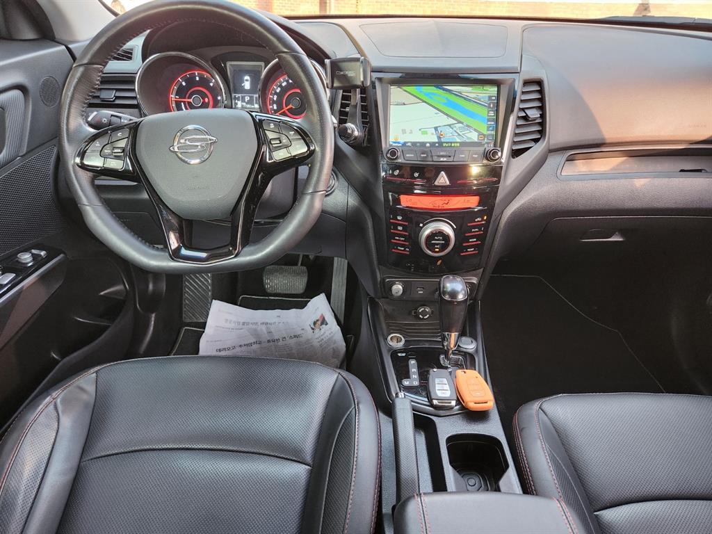 Ssangyong Tivoli - Vista 8