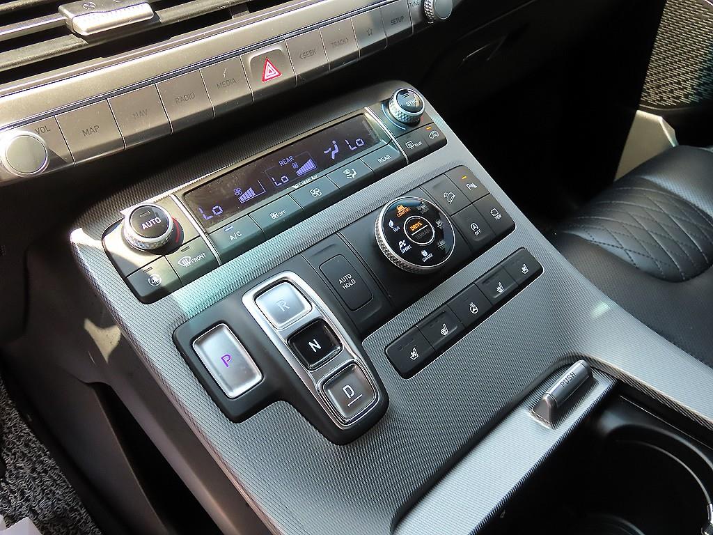 HYUNDAI Palisade - Vista 10