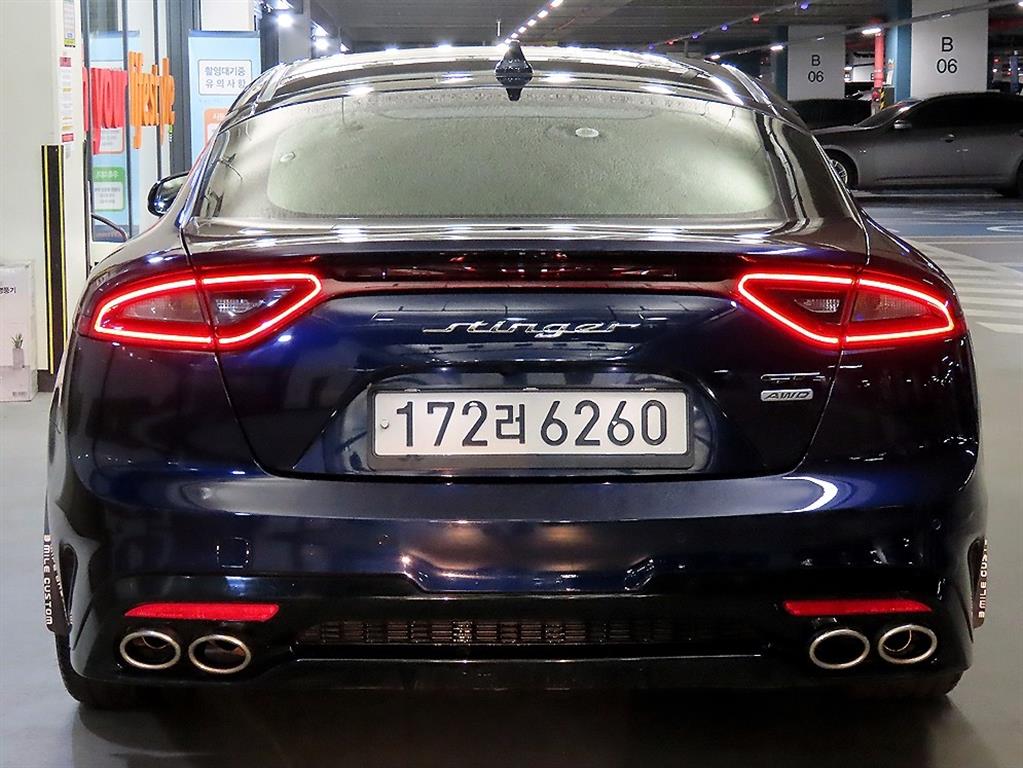 KIA Stinger - Vista 5