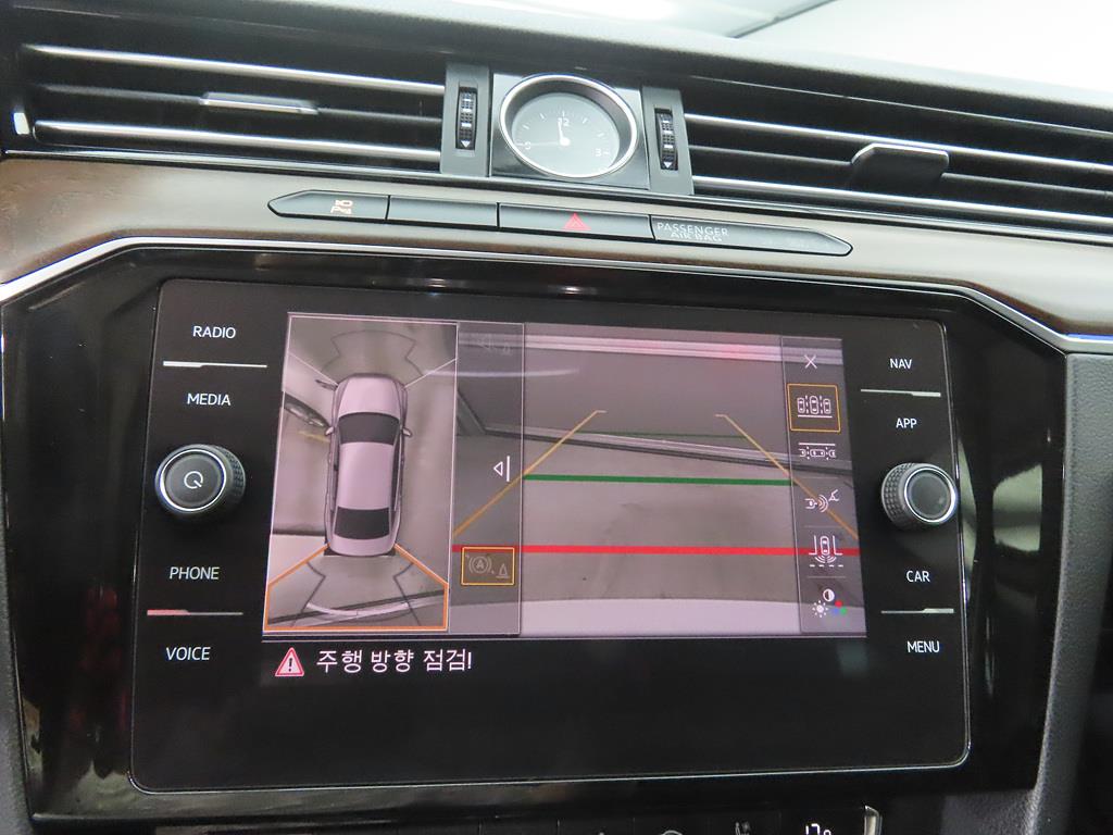 Volkswagen Passat 2018 Blanco - Importación desde Corea - HF Imports Iquique - Foto 13