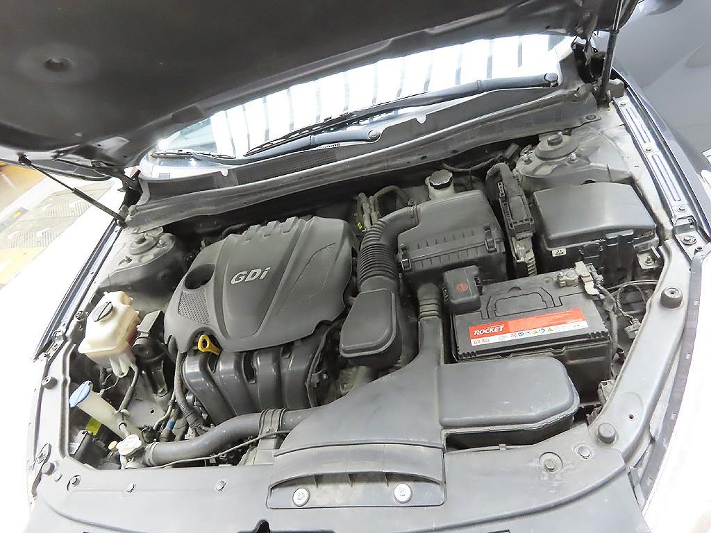 KIA K7 - Vista 9