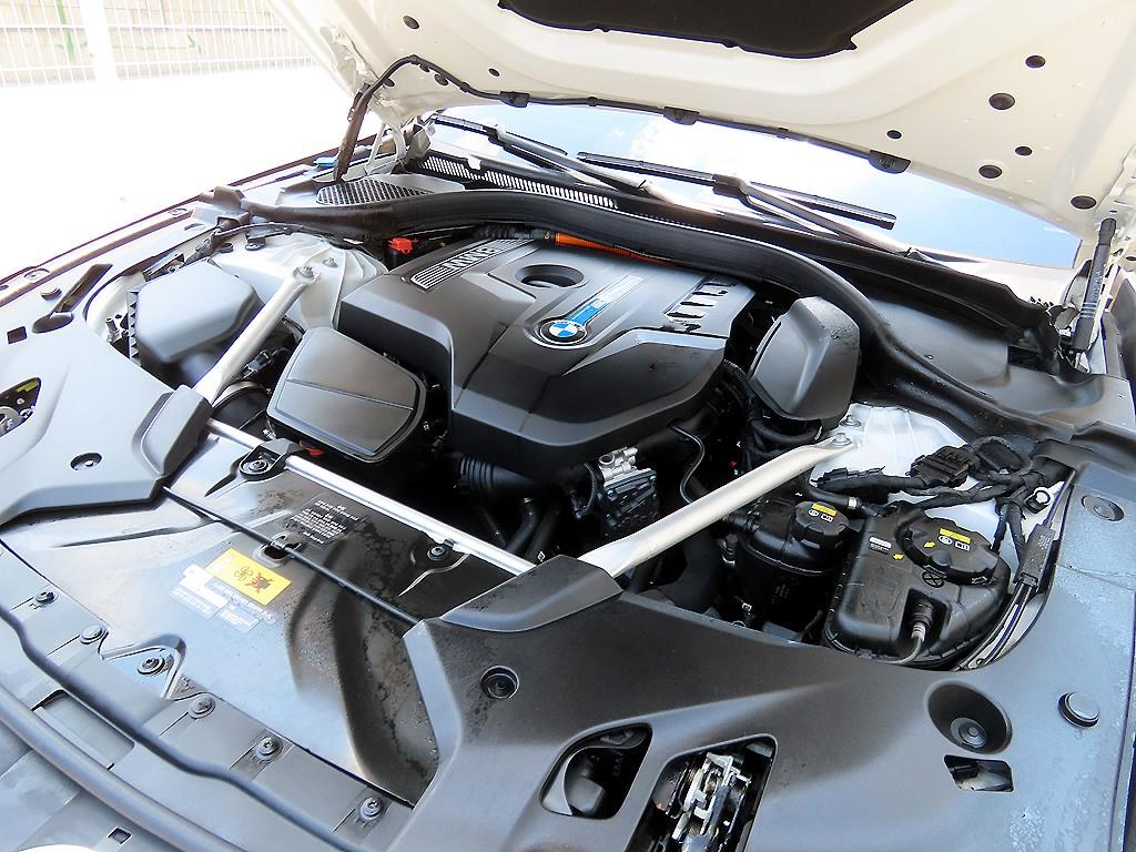 BMW 5 Series 2020 Blanco - Importación desde Corea - HF Imports Iquique - Foto 19