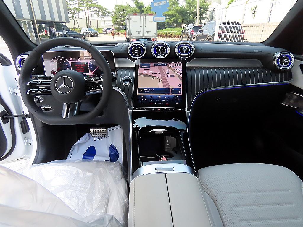 Mercedes Benz GLC Class - Vista 7