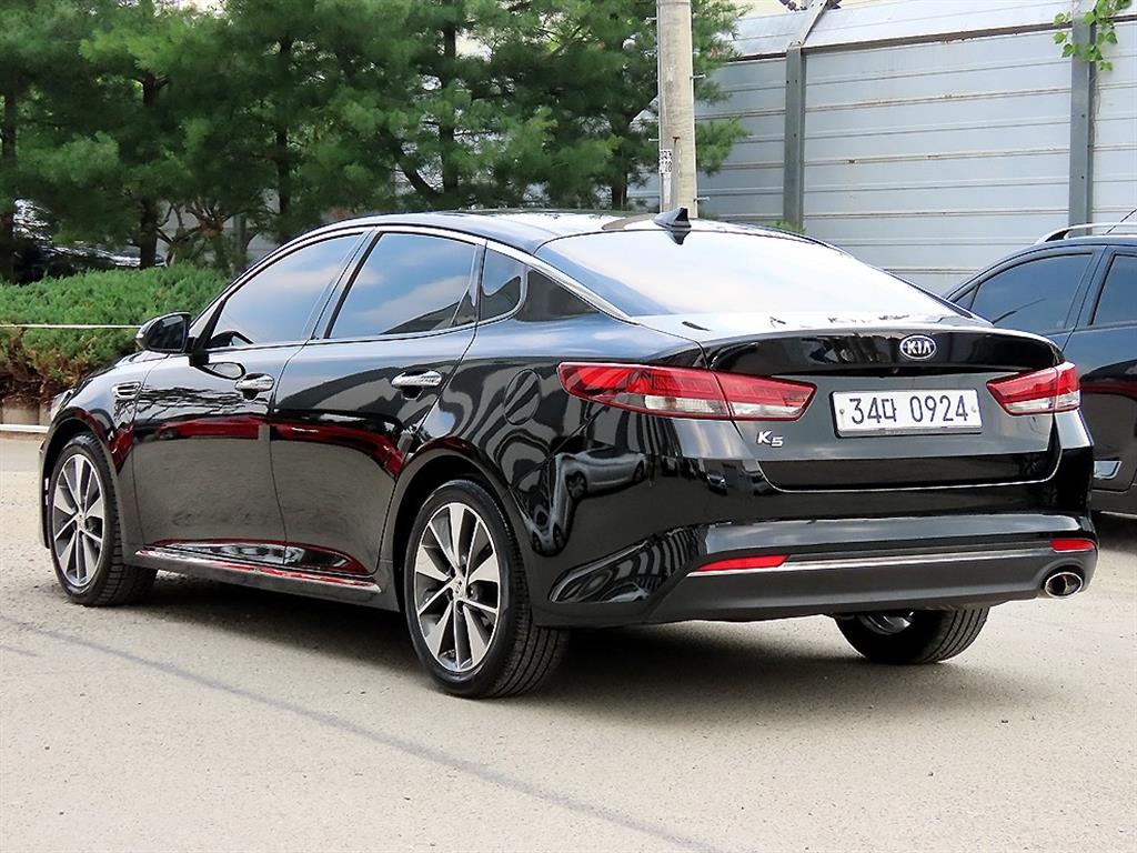 KIA K5 - Vista 3