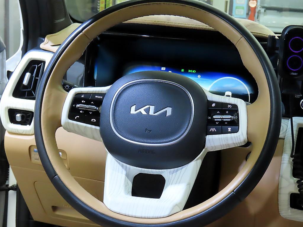 KIA Sorento - Vista 8