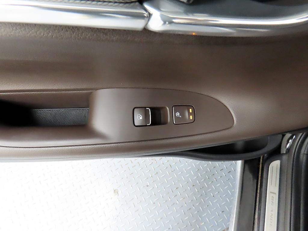 HYUNDAI Grandeur - Vista 12