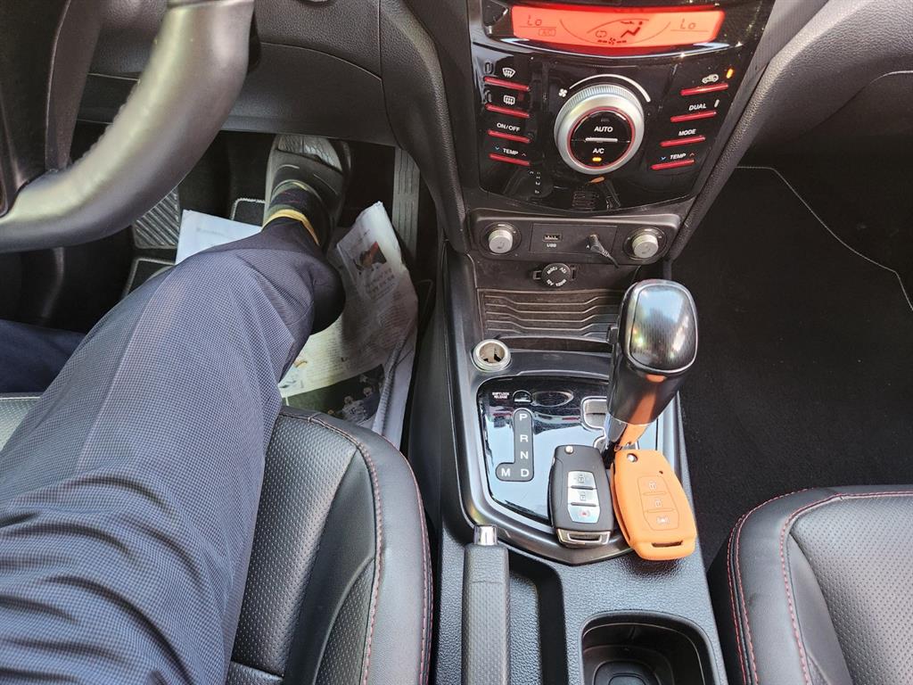 Ssangyong Tivoli 2018 Blanco - Importación desde Corea - HF Imports Iquique - Foto 17