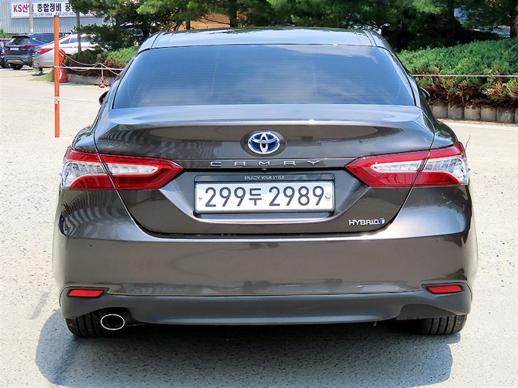 Toyota Camry - Vista 4