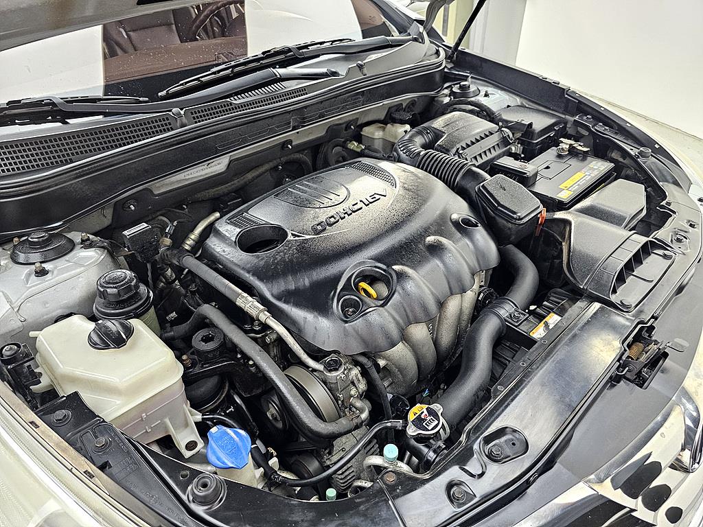 HYUNDAI Sonata - Vista 6