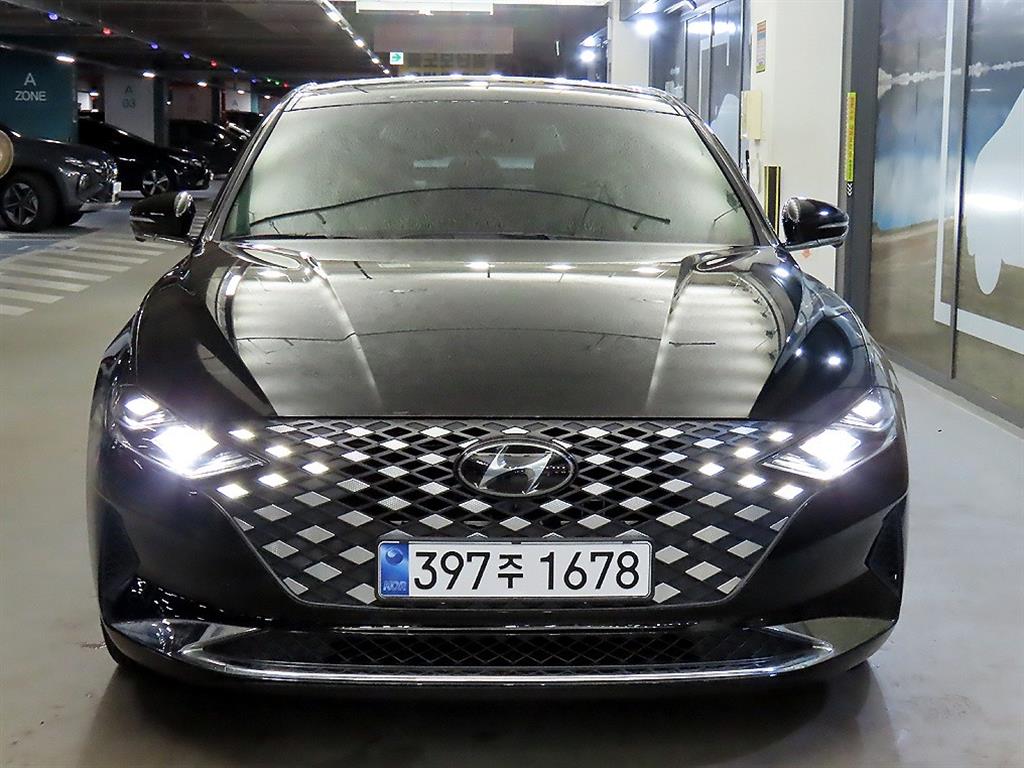 HYUNDAI Grandeur - Vista 2