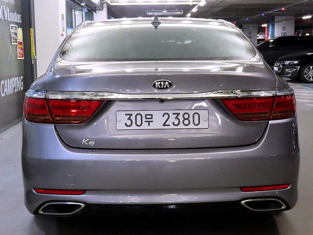 KIA K9 - Vista 5