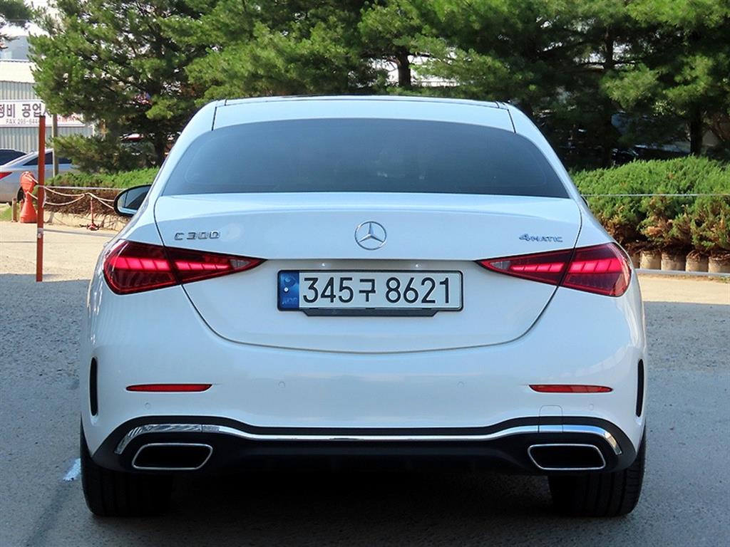Mercedes Benz C Class - Vista 4