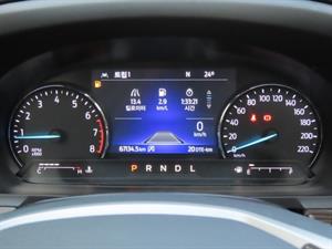 Ford Explorer - Vista 10