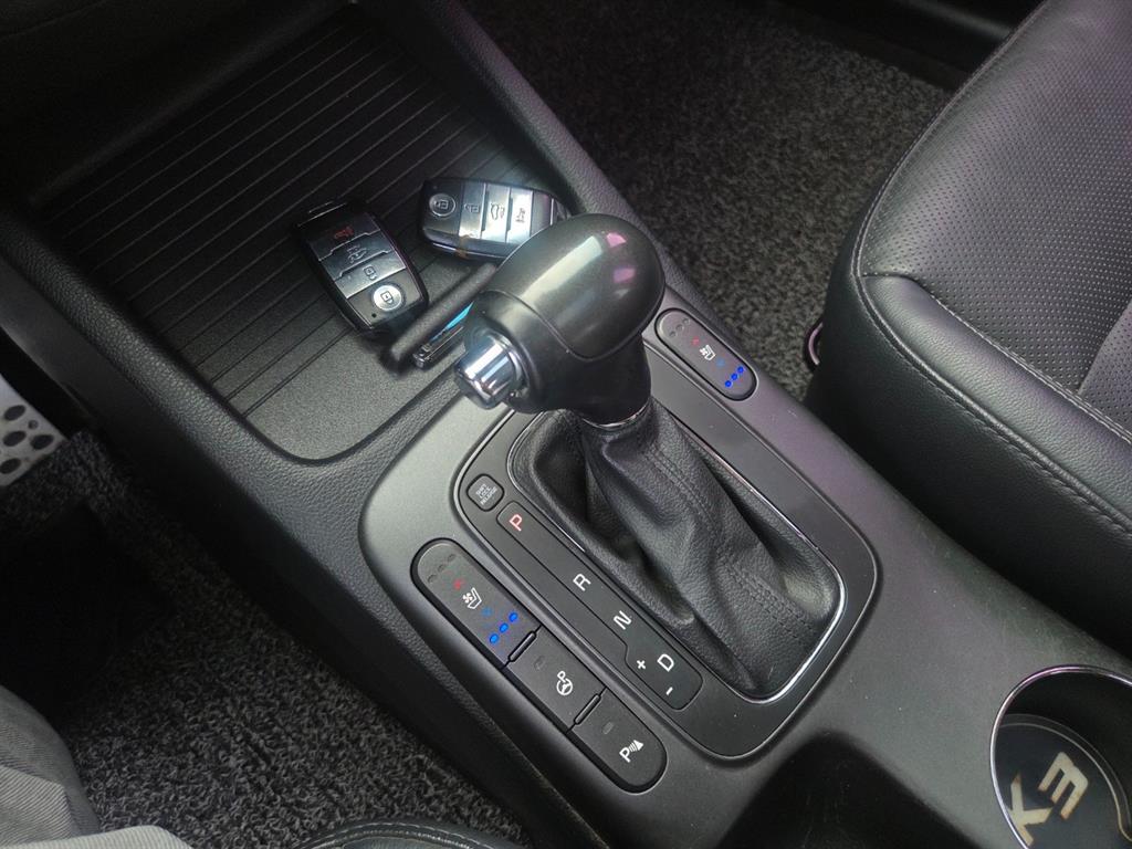KIA K3 - Vista 12