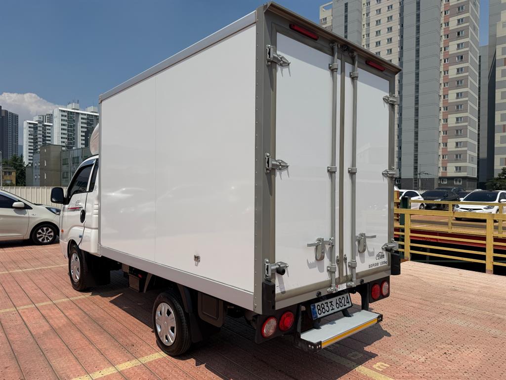 Small Truck Normal Box(High Deck) - Vista 2