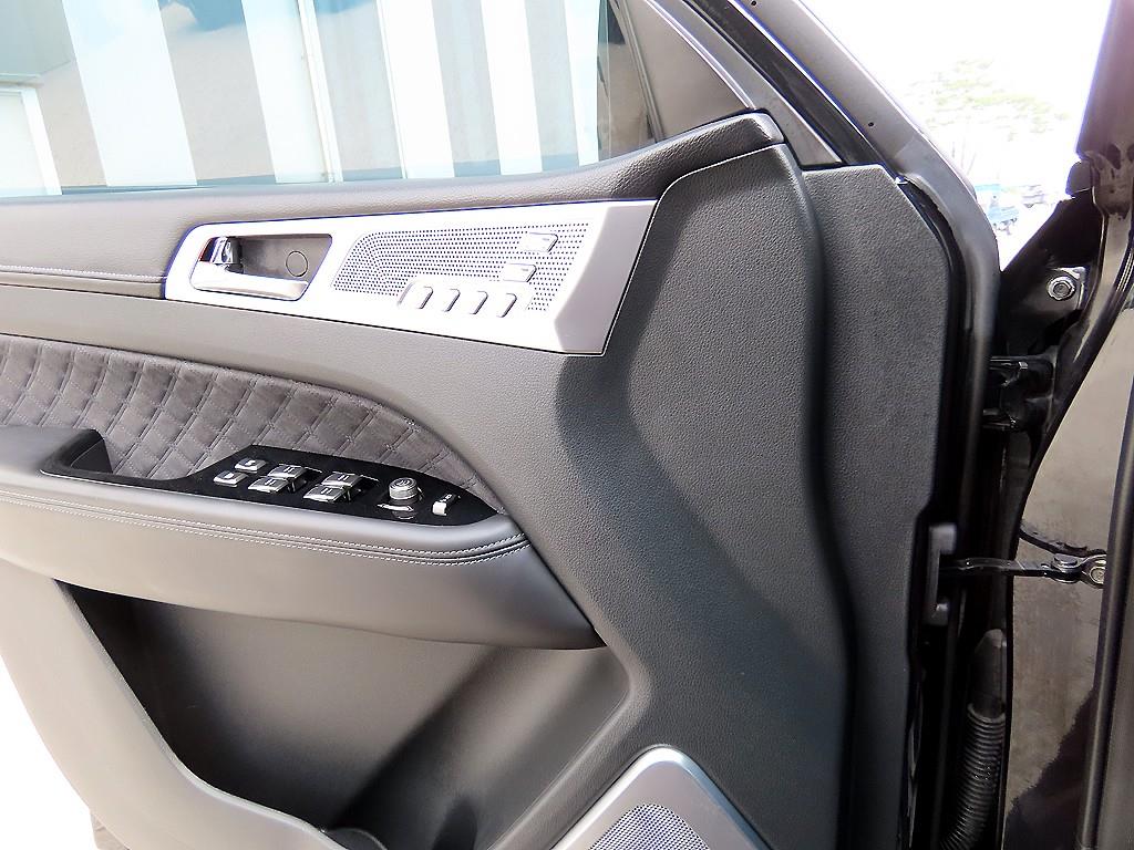 Ssangyong Rexton - Vista 11