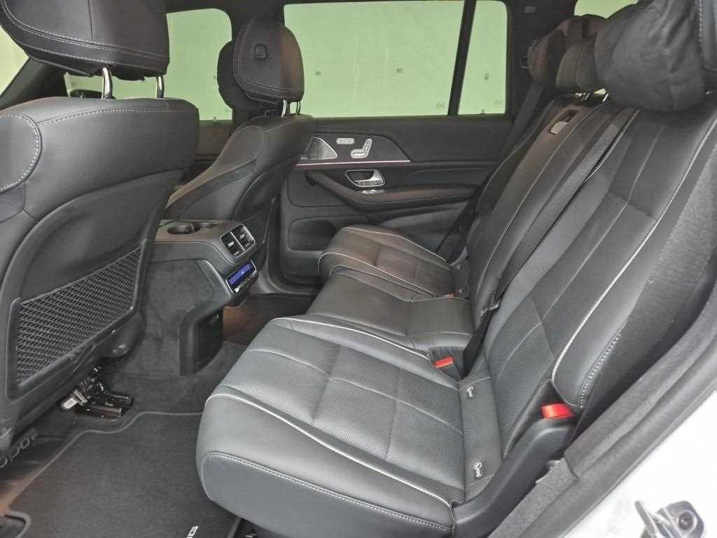 Mercedes Benz GLS Class - Vista 12