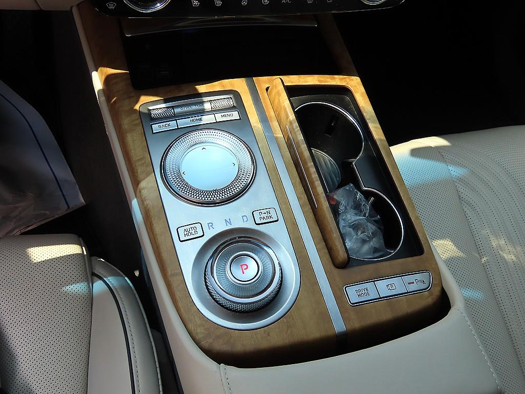 Genesis G80 - Vista 11