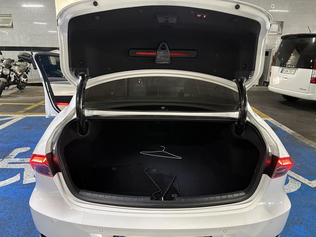 HYUNDAI Grandeur 2022 Blanco - Importación desde Corea - HF Imports Iquique - Foto 17