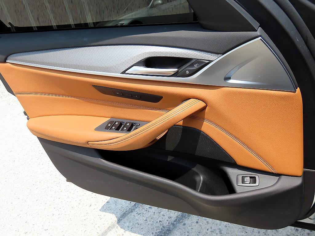 BMW 5 Series - Vista 12