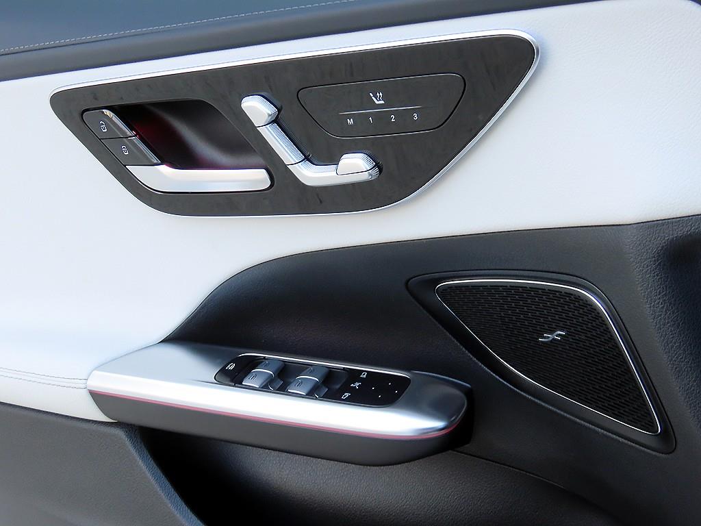 Mercedes Benz C Class - Vista 12
