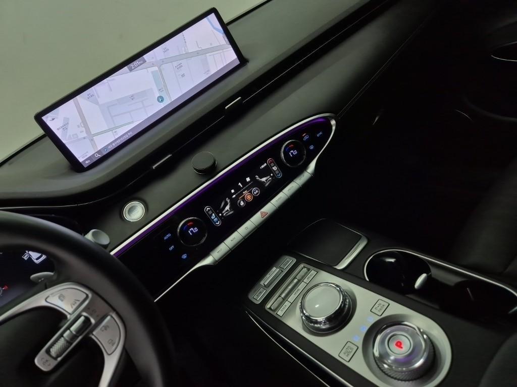 Genesis GV70 2021 Blanco - Importación desde Corea - HF Imports Iquique - Foto 15