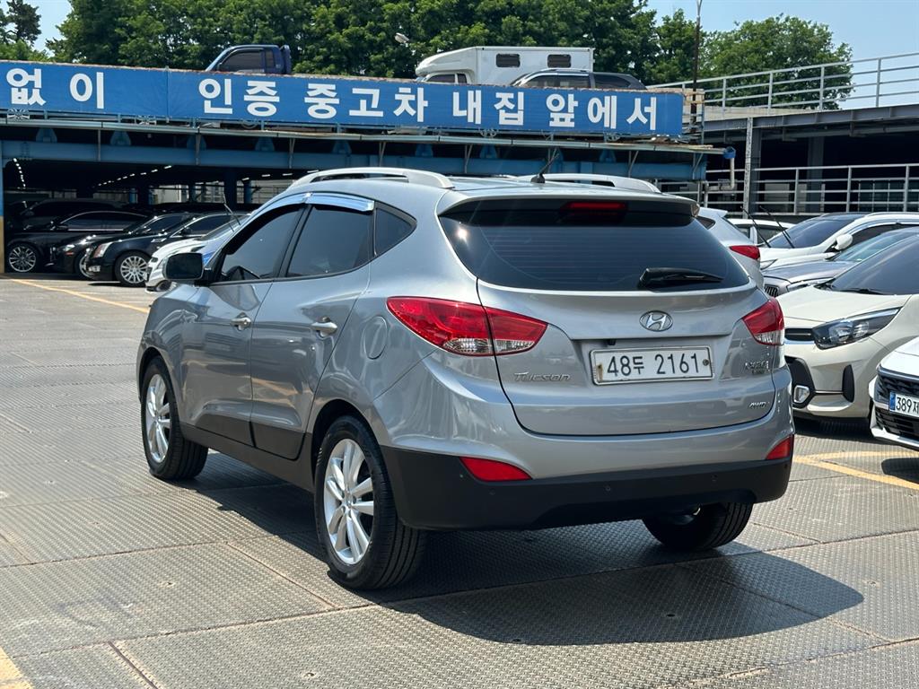 HYUNDAI Tucson - Vista 6