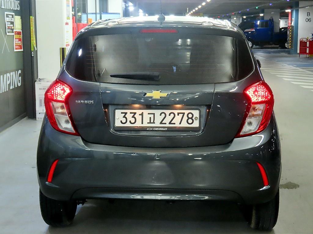 Chevrolet Spark - Vista 5