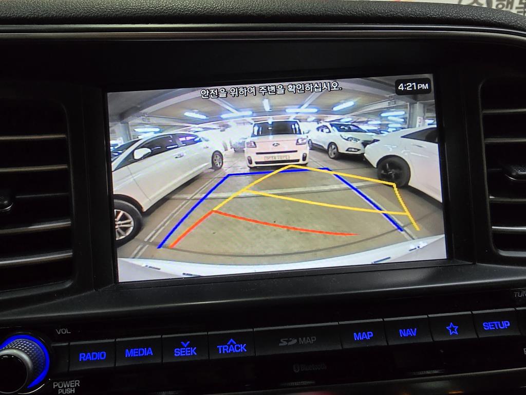 HYUNDAI Avante 2019 Blanco - Importación desde Corea - HF Imports Iquique - Foto 13