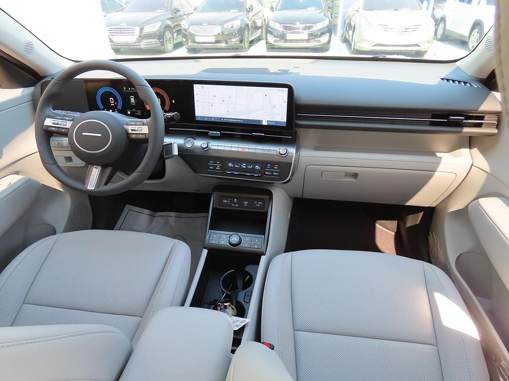 HYUNDAI Kona - Vista 5