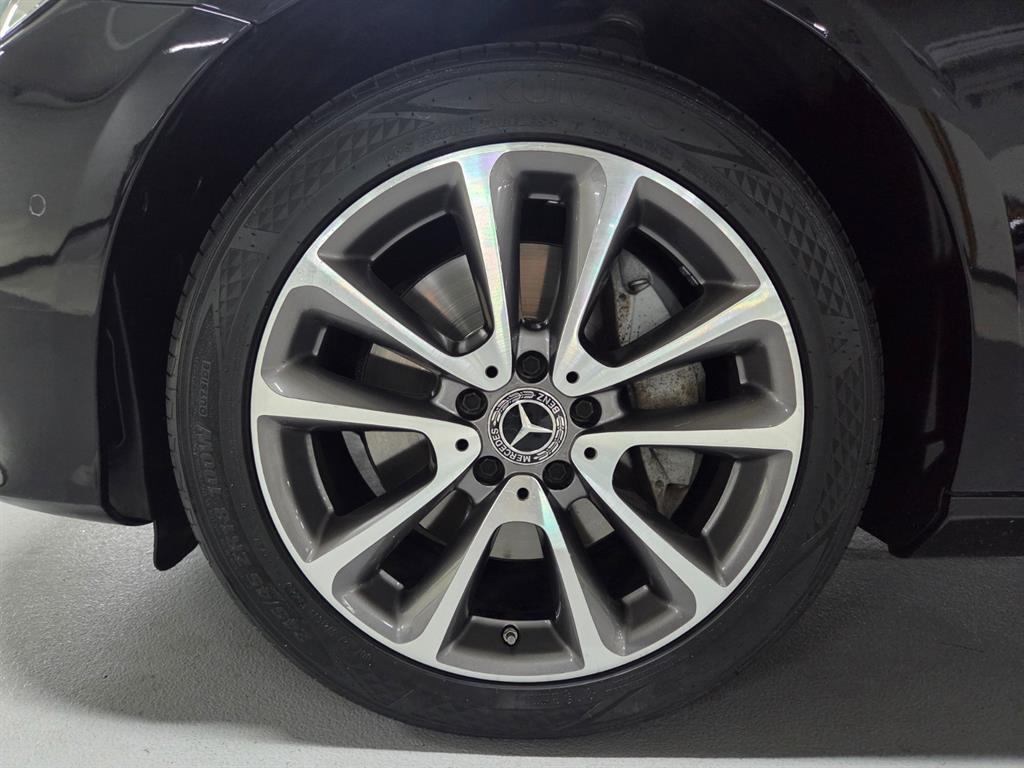 Mercedes Benz E class 2019 Negro - Importación desde Corea - HF Imports Iquique - Foto 16