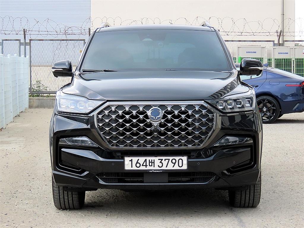 Ssangyong Rexton 2021 Negro - Importación desde Corea - HF Imports Iquique - Foto 1